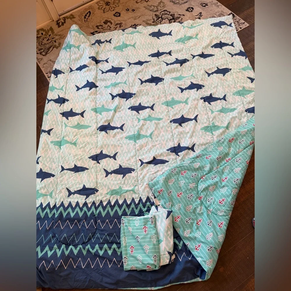 Shark & Anchor Comforter & sheet set - FULL